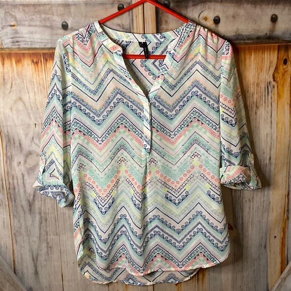 Tab Sleeve Blouse, multi pastel print on white. Small - Picture 1 of 4